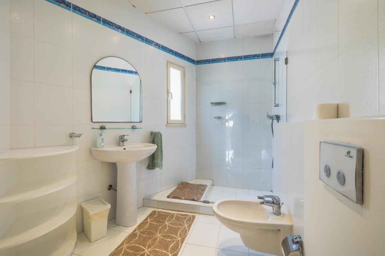 Villa Palma - Sunset Sea Views With Pool, Jacuzzi, Sauna And Games Room Mellieħa Kültér fotó