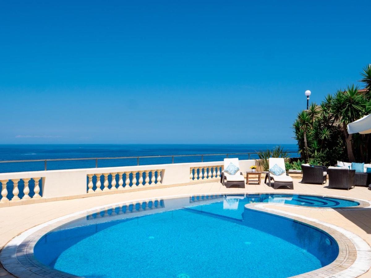 Villa Palma - Sunset Sea Views With Pool, Jacuzzi, Sauna And Games Room Mellieħa Kültér fotó