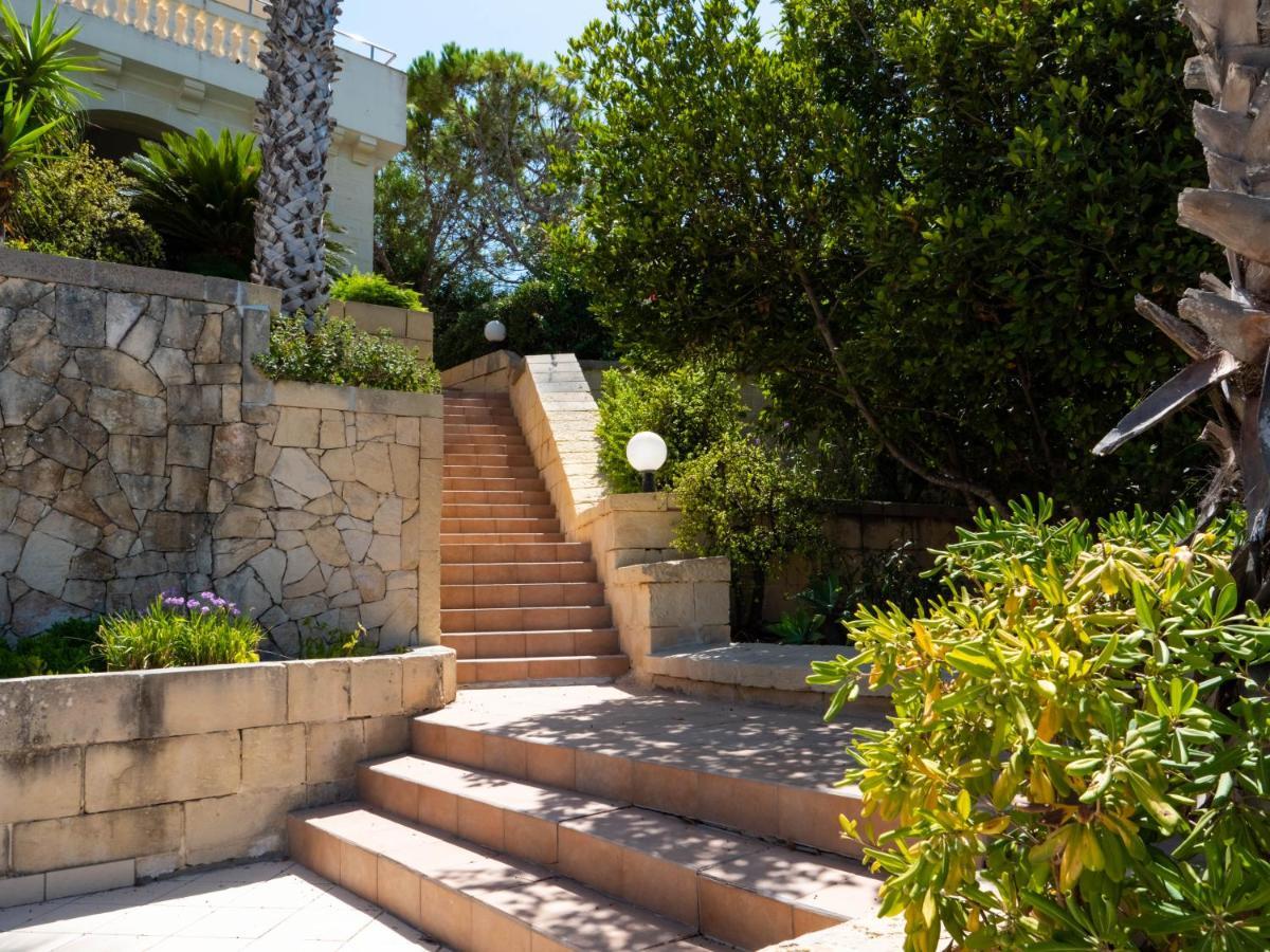 Villa Palma - Sunset Sea Views With Pool, Jacuzzi, Sauna And Games Room Mellieħa Kültér fotó