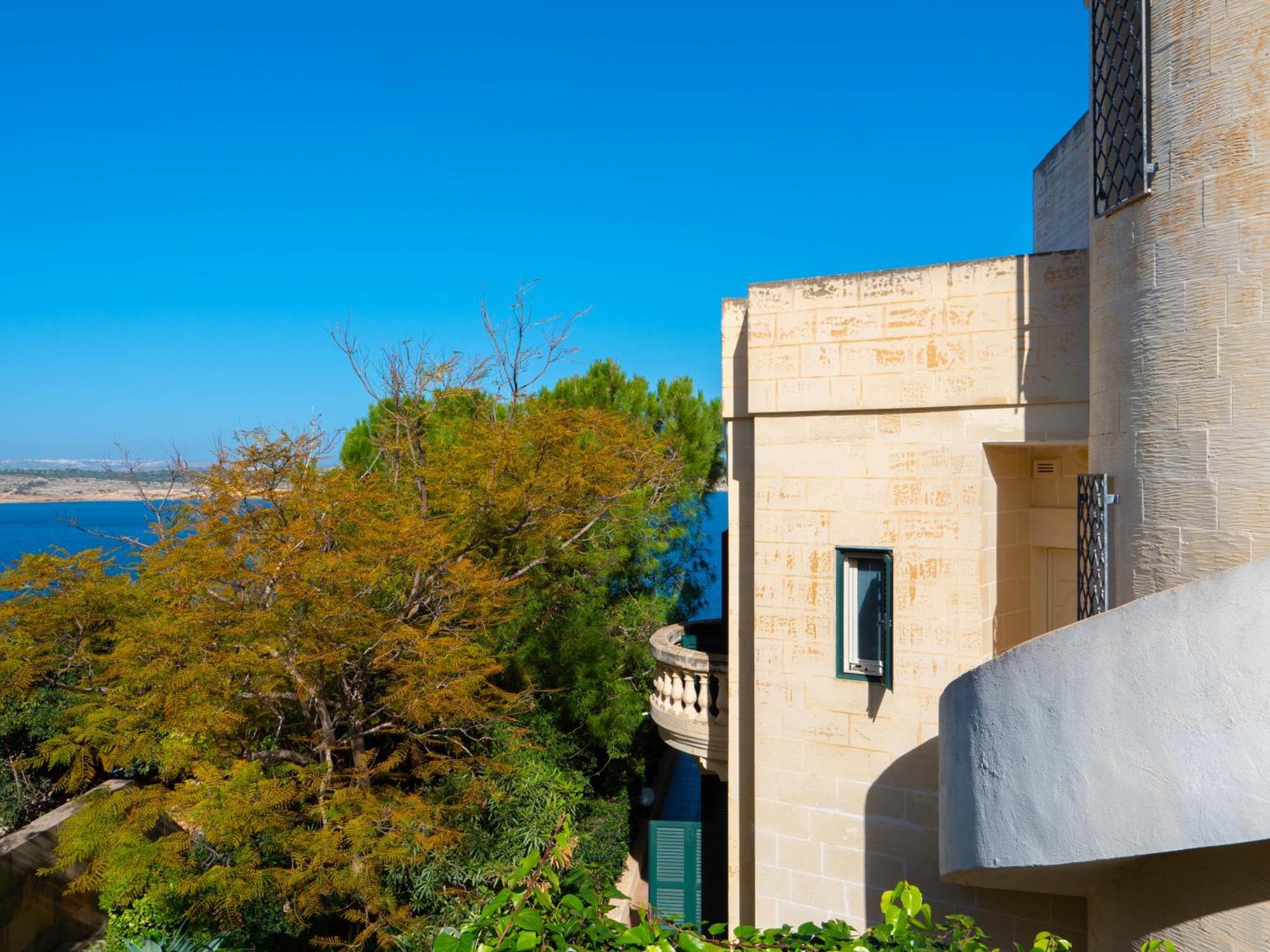 Villa Palma - Sunset Sea Views With Pool, Jacuzzi, Sauna And Games Room Mellieħa Kültér fotó