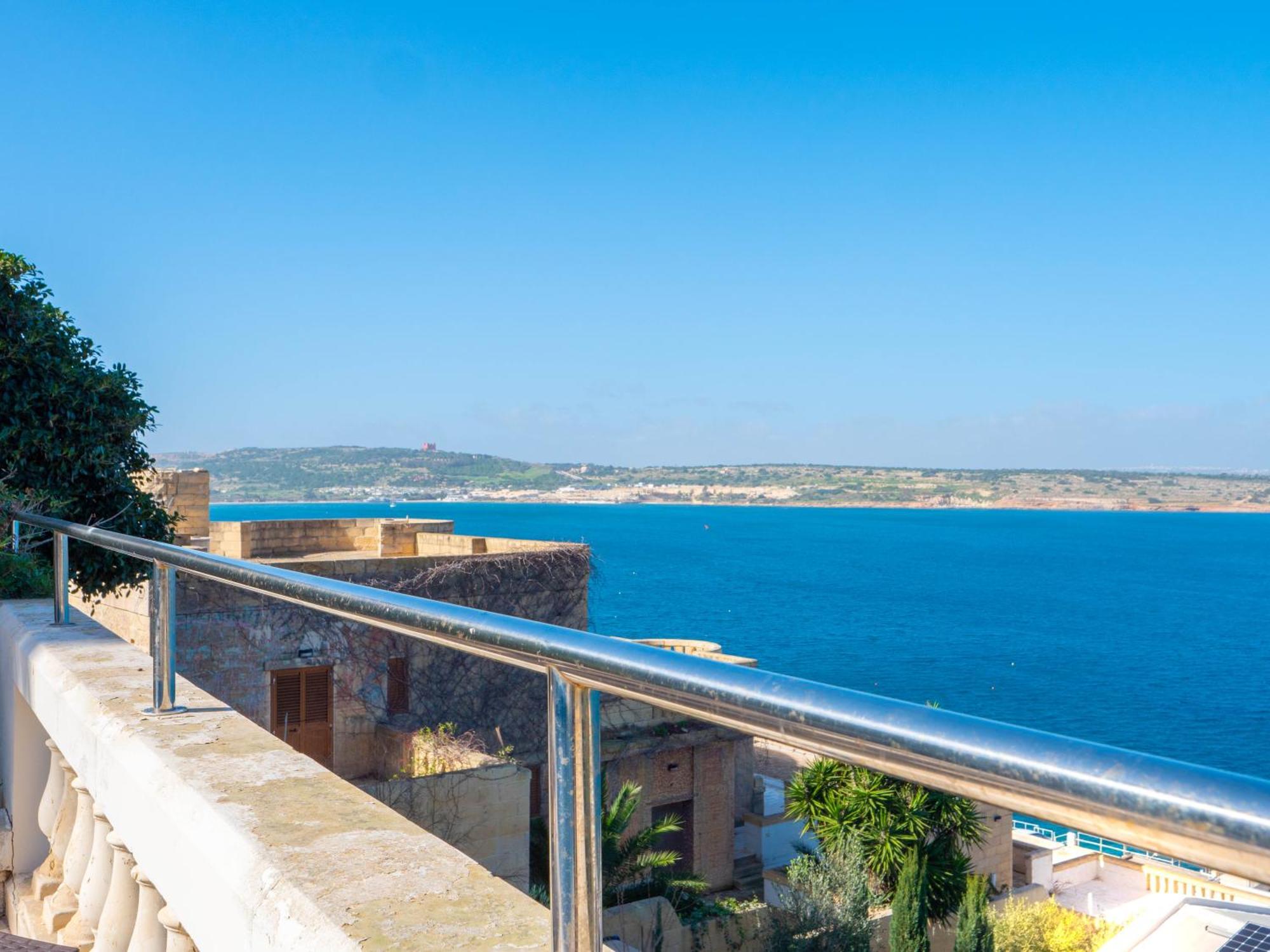 Villa Palma - Sunset Sea Views With Pool, Jacuzzi, Sauna And Games Room Mellieħa Kültér fotó